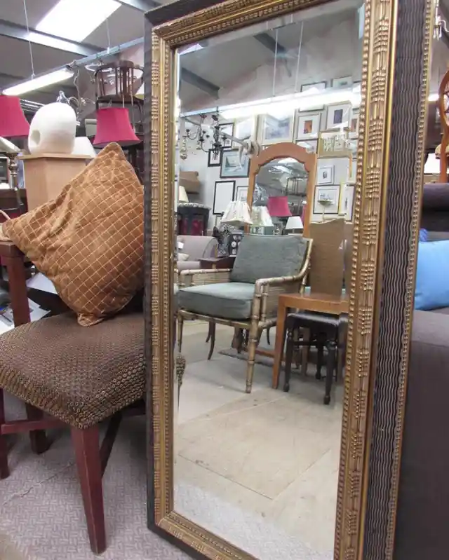 12. Technically, Almost Every Mirror You Buy At A Store Is In Used Condition