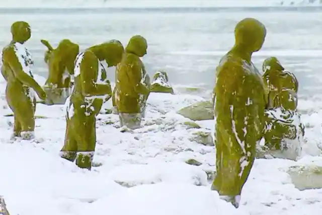 Human-Like Figures Along The Alaskan Shore – Est. Value: Priceless