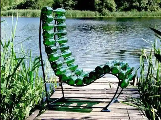 2. Glassy Lounge Chair