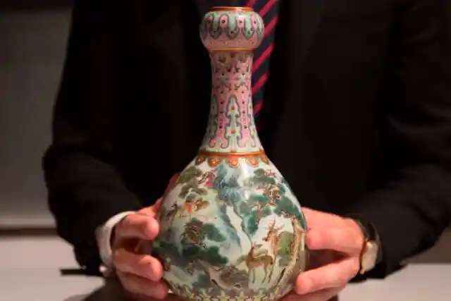 Qing Dynasty Vase In An Attic – Est. Value: $19 million