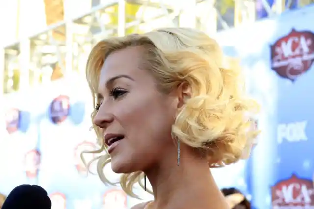 Kellie Pickler’s Shaved Head