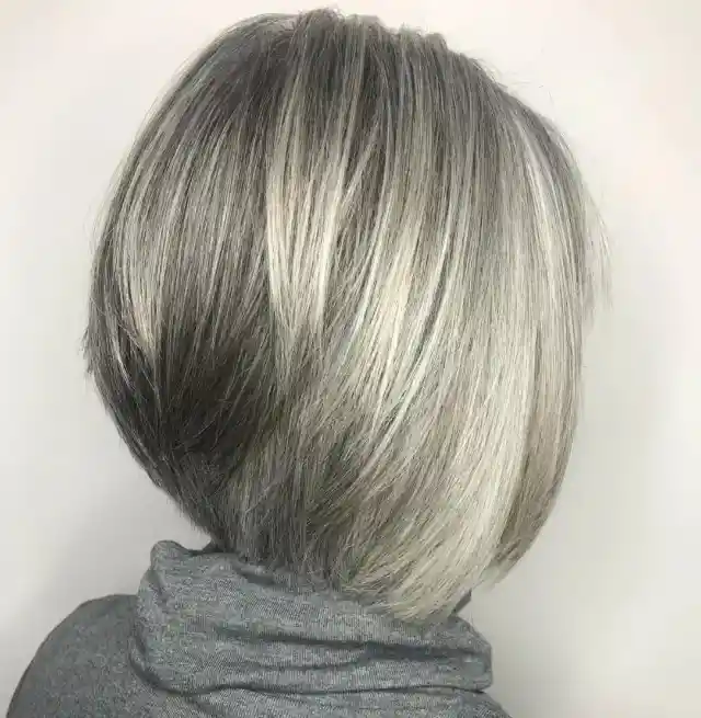 Medium Cut with Feathered Ends