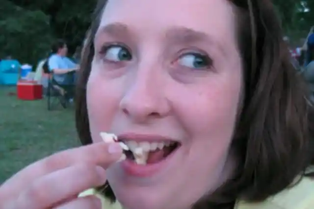 People Share The Most Outrageous “Eating Sin” They’ve Ever Witnessed