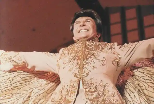 5 Little-Known Facts About Liberace