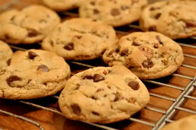 Solution: Almond Butter Dark Chocolate Chip Cookies