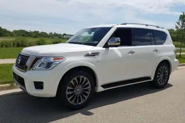 Lexus LX570