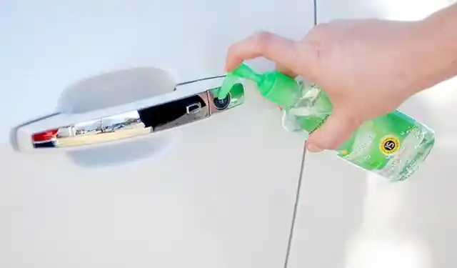 Nail Polish Can Help Cracks On The Windshield