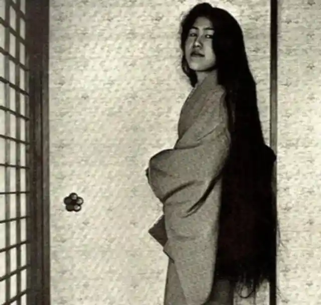 A Geisha Without Makeup, 1905