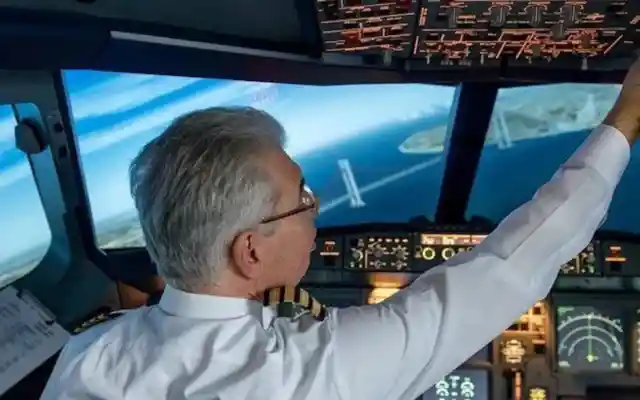 BUDDY BRINGS A FULL BOX OF PIZZA ONTO A PLANE