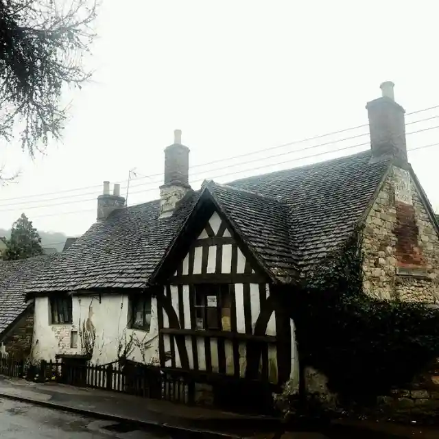 19. The Ancient Ram Inn