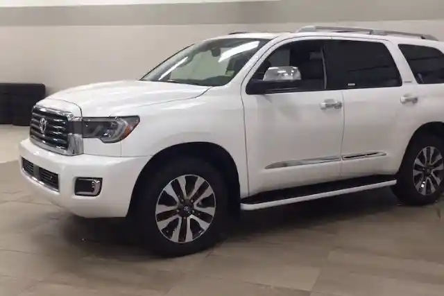 Toyota Sequoia