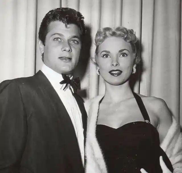 The Up And Down Marriage Between Hollywood Stars Tony Curtis And Janet Leigh  