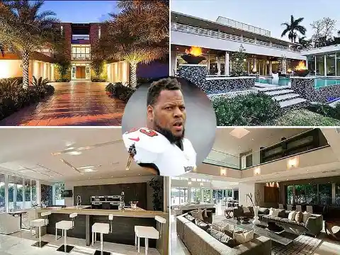 Von Miller – $925,000