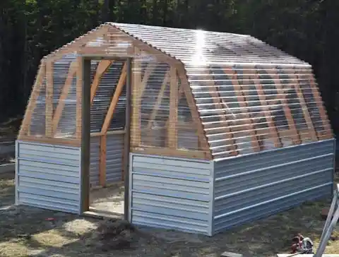 Barn-Style Greenhouse