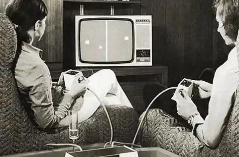 Pong (1975)