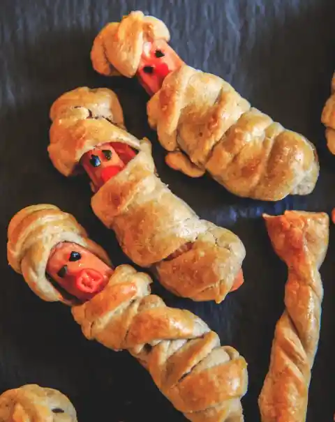 Creepy Halloween Hot Dogs