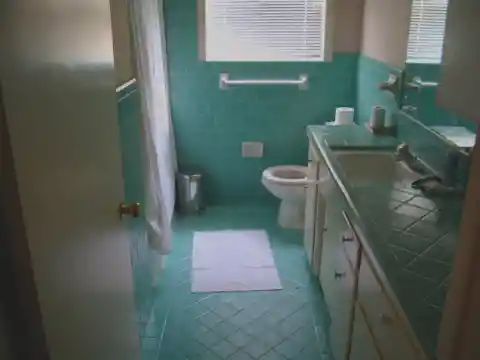 The Pastel Bathroom