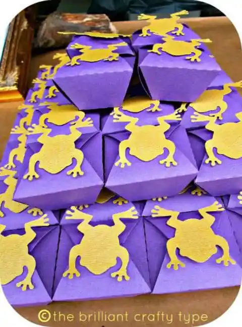 19. Chocolate Frog Boxes