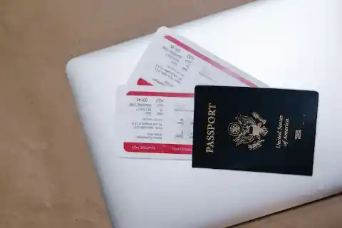 Download or print your boarding pass and airport map