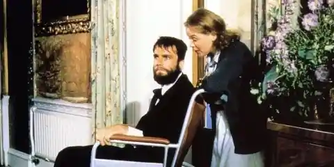 Christy Brown (Daniel Day-Lewis), My Left Foot – Cerebral Palsy